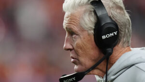 Raiders Dump OC Kelly, Giants Axe DC Bowen After Week 12