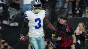 Why the Cowboys shouldn’t re-sign George Pickens yet