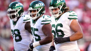 Who should the Jets prioritize at guard?