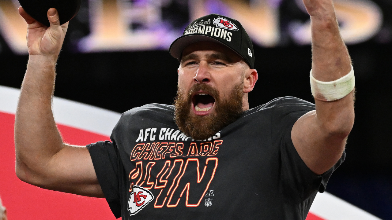 11-Time Pro Bowler Kelce Faces 40% Pay Cut After Chiefs Call Him ‘The Best’—$57M Crisis Forces Decision