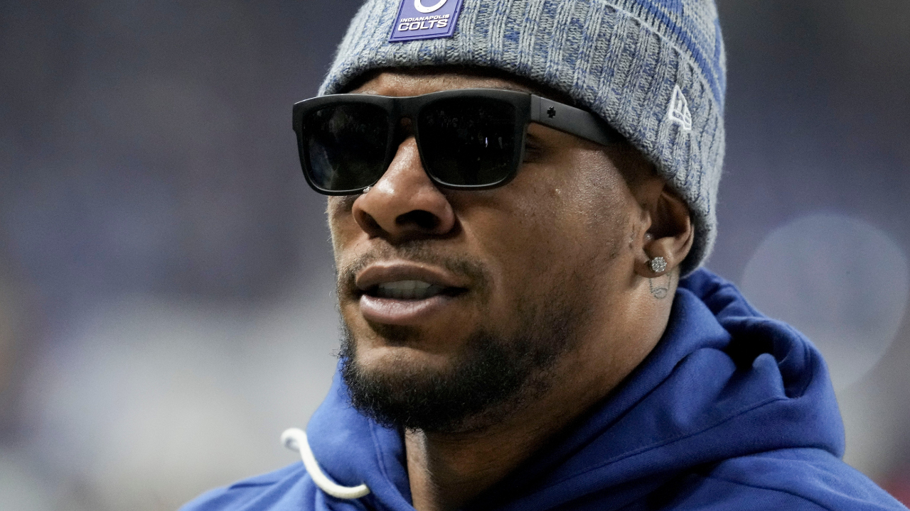 9 Teams Bid On NFL’s Worst Starting QB As Colts Abandon $34M Investment After 15 Starts