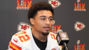 Mahomes Breaks 8-Year Silence With 1 Word After Chiefs Trade All-Pro CB McDuffie To Rams