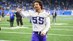 Former Packers Linebacker Switches To Vikings In NFC North Rival Flip
