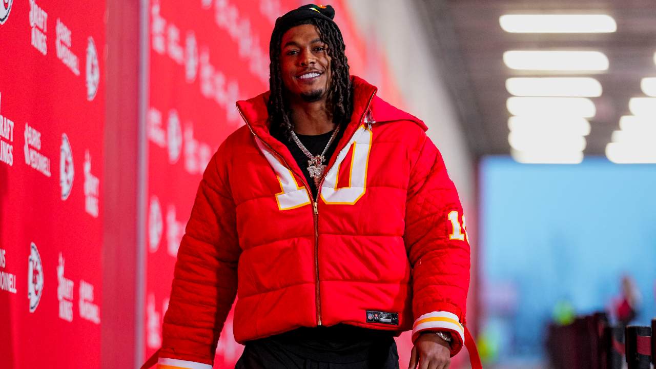 Chiefs Spend $45M To Replace The Only RB In NFL History To Win 2 Super Bowls In 2 Seasons