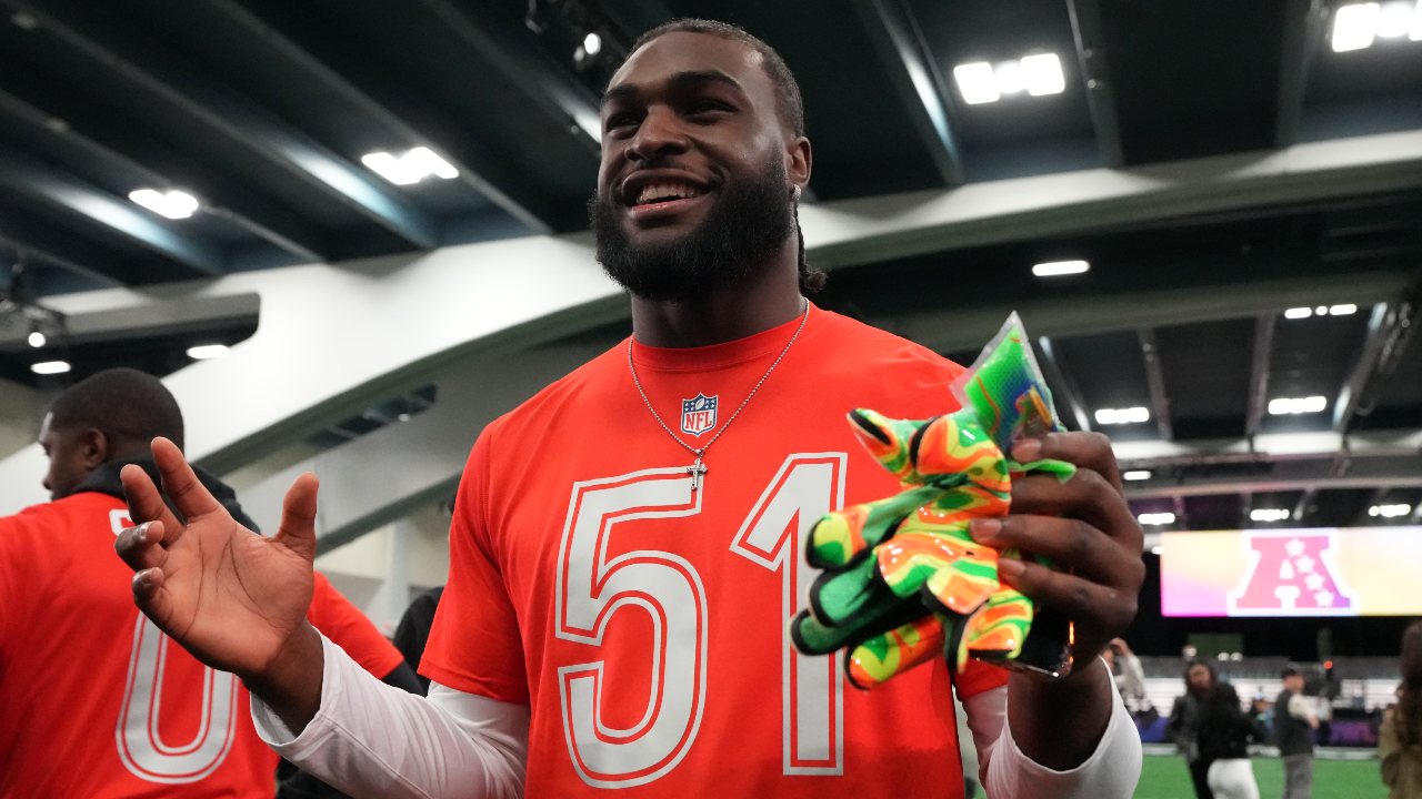 Texans Lock Up NFL’s Highest-Paid Non-QB In History For $50M A Year