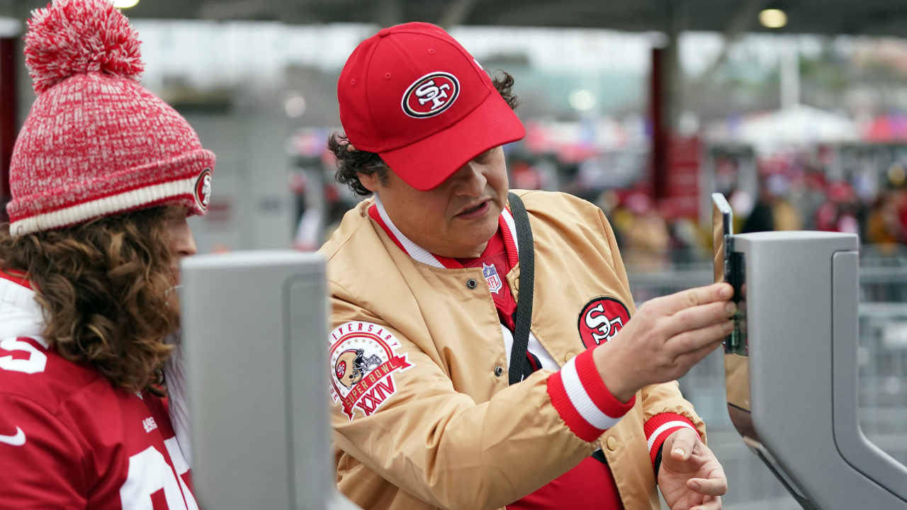 NFL’s 10 Most Expensive Stadiums That Now Cost US Families $1,600+ In Tickets