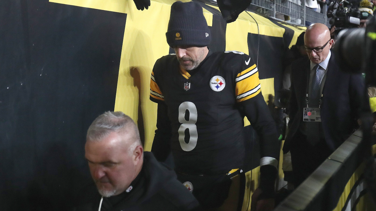 Steelers’ ‘Positive’ Rodgers Talks Hit a $16M Wall—’I Don’t Owe Anyone a Decision’