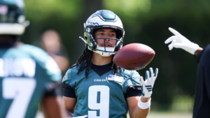 Lemon Signs $20.8M Eagles Deal 5 Days After Draft As First Of All 32 First-Rounders