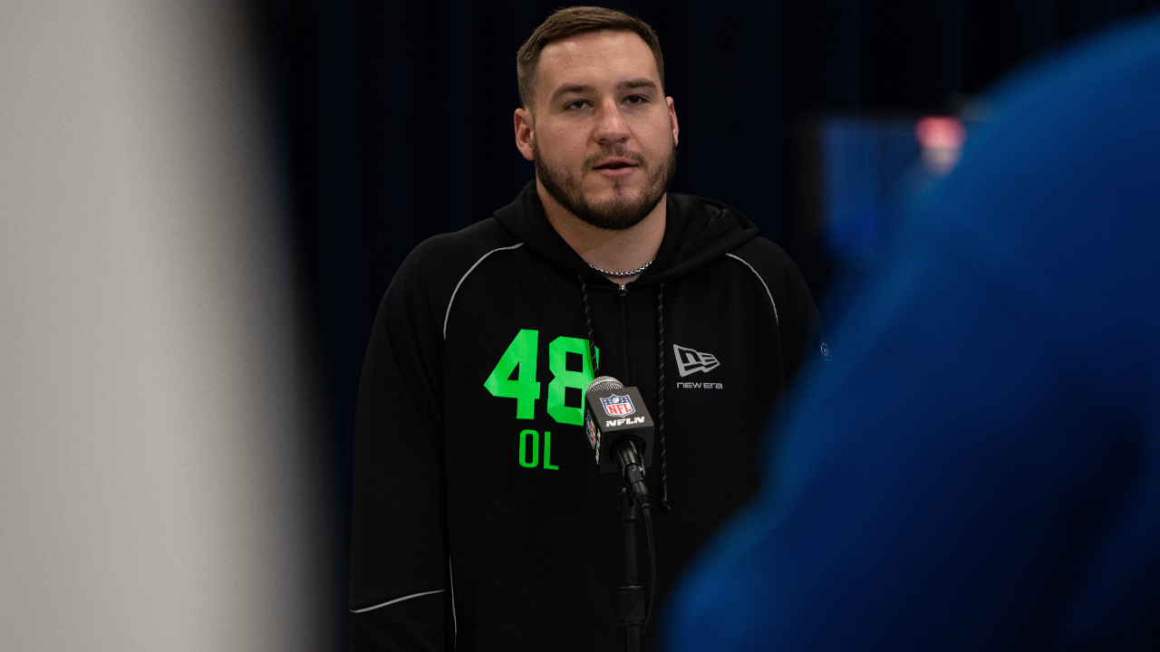 Seahawks Trade Up For Iowa Guard After Bradford Posts NFL’s Worst Guard PFF Grade