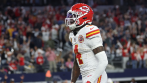Chiefs’ Kelce Wore ‘Free 4’ For Teammate Who Hit 119 MPH