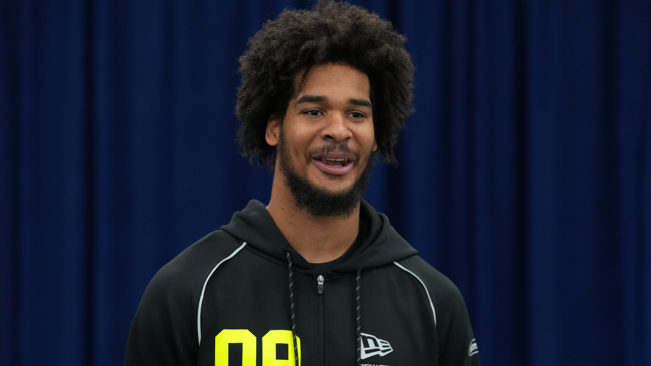 Bengals Sign Tallest LB In Their History For Free After All 32 Teams Pass On Him