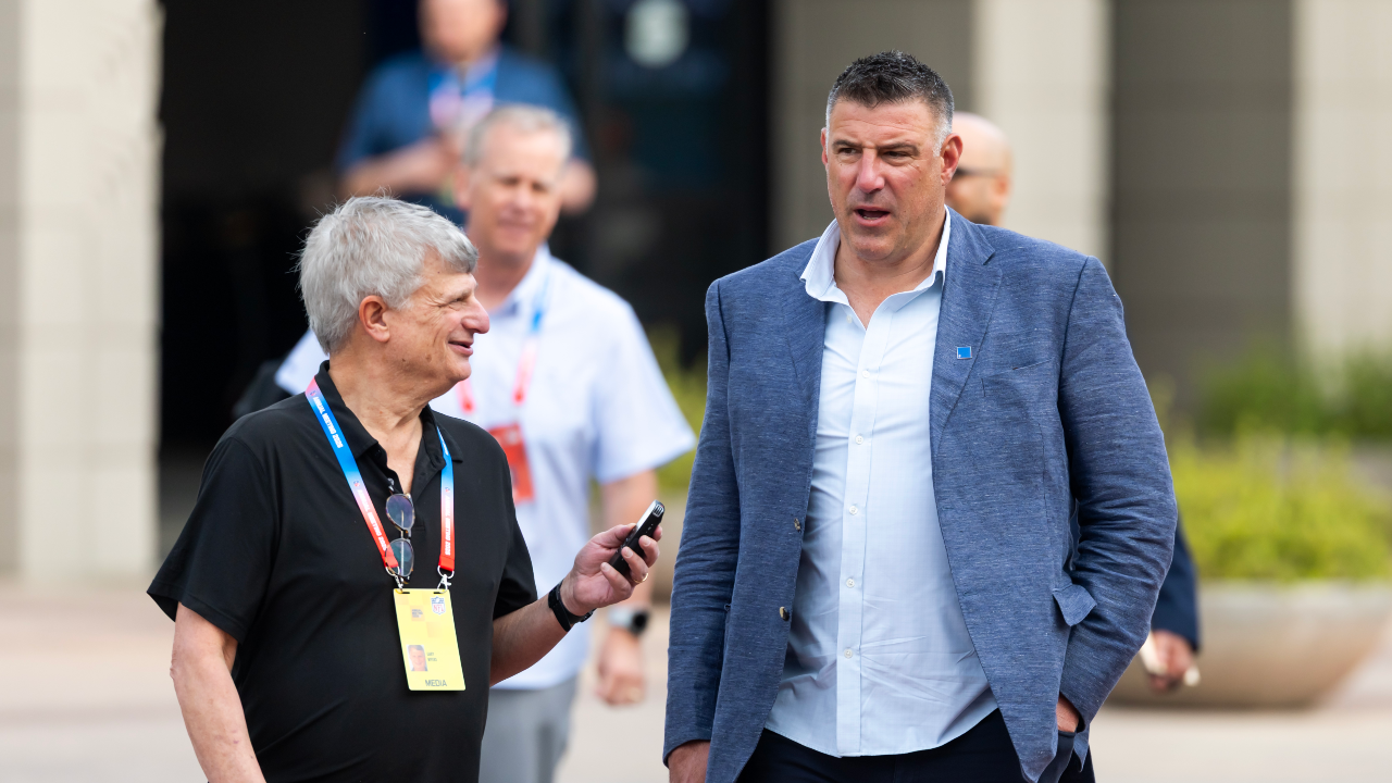 Patriots’ Mother’s Day Post Implodes After Dozens Of Photos Expose Vrabel’s 6-Year Secret