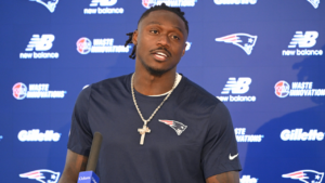 Eagles’ $43M ‘Cap Ghost’ A.J. Brown Reunites With Vrabel In New England