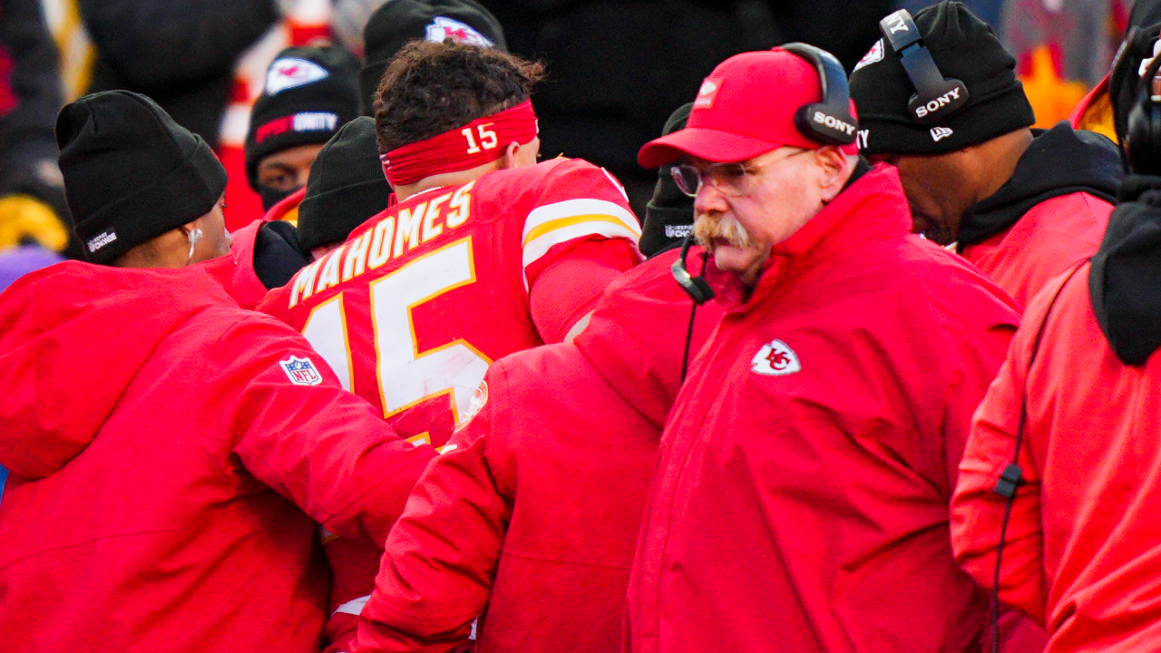 Chiefs’ $7.7M Cap Trick Frees Roster Space While Mahomes Quietly Skips 11-on-11 Drills