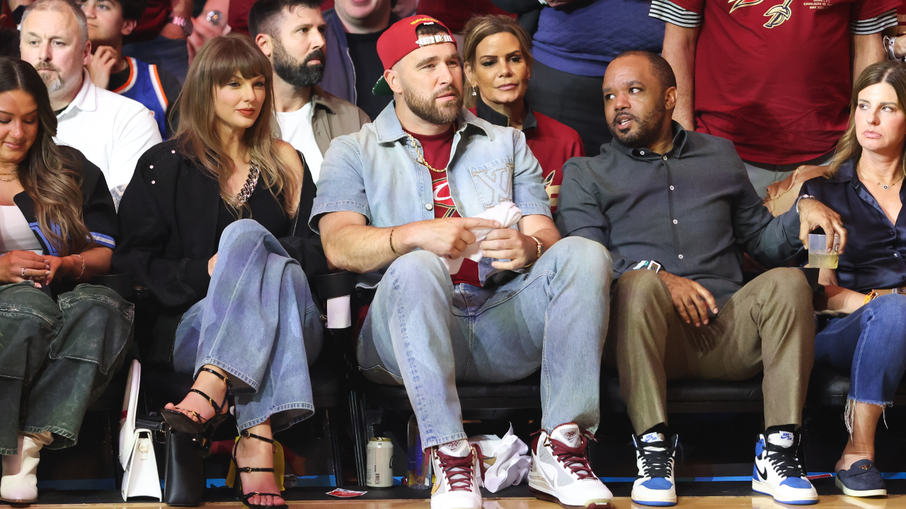 Taylor Swift ‘Nailed’ Travis Kelce in Three Words on Record-Breaking Podcast